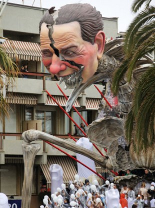 A float depicting Italian Premier Silvio Berlusconi entitled