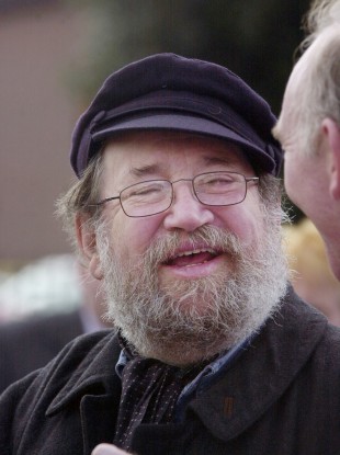 The concert will be dedicated to the late Barney McKenna