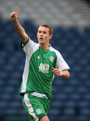 Byrne playing for Hibs.