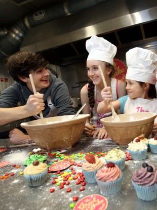 Donal Skehan with, from left to right, patients, Michaela Rynne and Niamh Flannelly-Costello