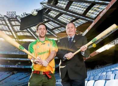 Kilkenny hurler Michael Fennelly and GAA President Liam O'Neill at the launch of the Rounders Strategy Plan.