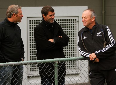 Roy Keane pictured in 2008 with All Blacks coach Graham Henry and Ricki Herbert.