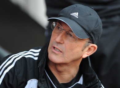 Crystal Palace have confirmed the appointment of Tony Pulis as manager on a two-and-a-half-year contract.
