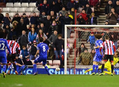 Sunderland's Sung-Yeung Ki (left) scores his team's second goal of the game in extra-time.