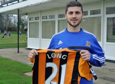 Shane Long with his new jersey.