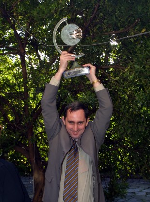 Jerry Kennelly after winning an exporter of the year award for Stockbyte in 2003