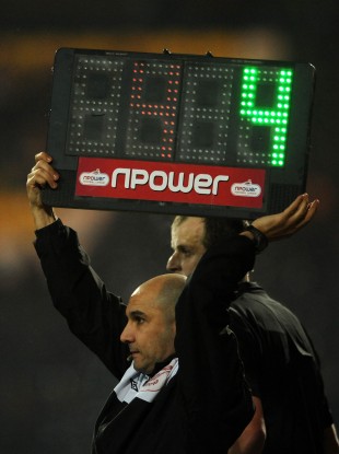 The FA Cup is to trial a fourth substitute this season.
