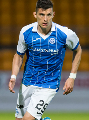 Graham Cummins has joined Cork City from St Johnstone.