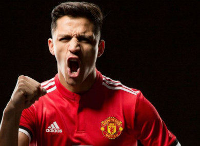 Manchester United's Alexis Sanchez has received the backing of his former manager.