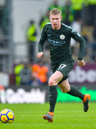 Kevin De Bruyne in possession against Burnley.