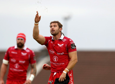 Halfpenny checks the wind,