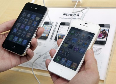iPhone 4 models on sale at an Apple store
