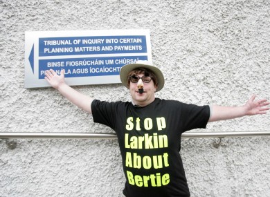 A protestor outside the gates of the Mahon Tribunal in 2008.