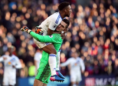 Sunderland goalscoer Jermain Defoe hugs goalkeeper Vito Mannone.