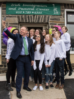 Minister Cannon takes a selfie with the young people: