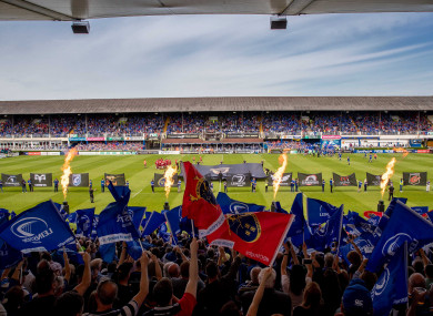 A red flag among the blue ahead of last year's semi-final.