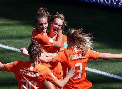 Vivianne Miedema' celebrates her goal against Italy.