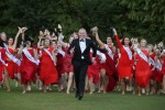 File photo of Rose of Tralee host Dáithí Ó Sé and contestants in 2017.