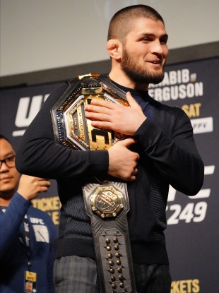 Nurmagomedov: “The whole world should be in quarantine”.
