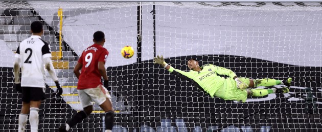 Paul Pogba's effort hits the back of the net to ultimately seal the victory for Man United.