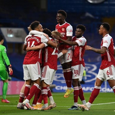 Arsenal's Emile Smith Rowe celebrates scoring with teammates.