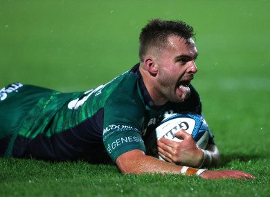 Oran McNulty scores Connacht's third try.
