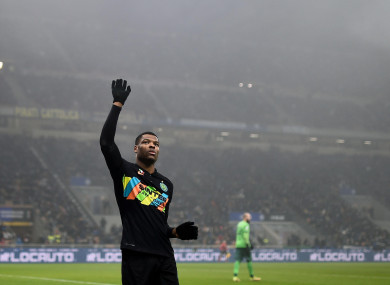 Denzel Dumfries of FC Internazionale gestures during the Serie A football match.