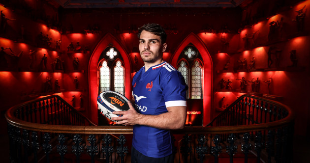 Selfies and soundbites as returning Dupont is star attraction at Six Nations launch