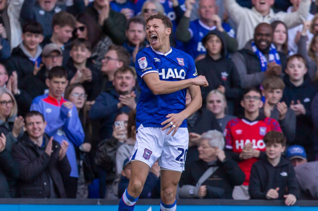 Ireland international key as Ipswich boost Premier League promotion hopes