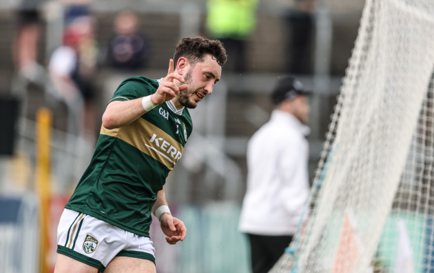 Kerry overcome spirited Clare challenge to reach Munster final