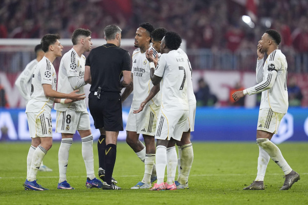 Real slam 'unbelievable' red card after Bayern defeat