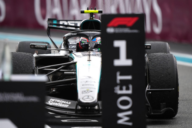 Kimi Antonelli holds off Lando Norris to claim third straight victory in Miami