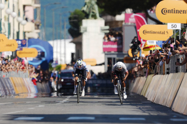In-form Narvaez wins third Giro stage, Baker takes Rás Tailteann opener