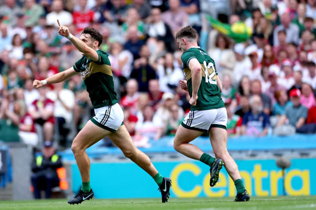 Kerry survive Tyrone onslaught to squeeze through after tough examination
