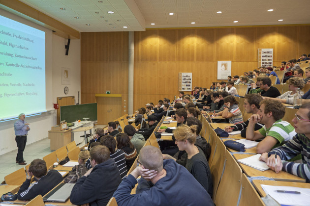 Last chance for students to change their college course choices