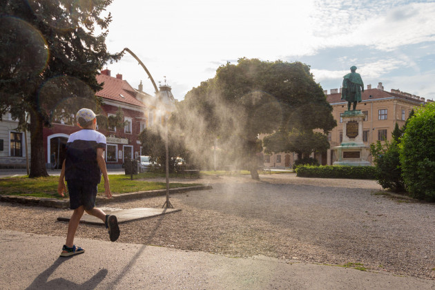 Extreme heatwave breaks record temperatures in the Czech Republic, Poland and Germany