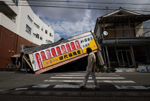 Japan earthquake death toll hits 30 as survivors struggle in the heat