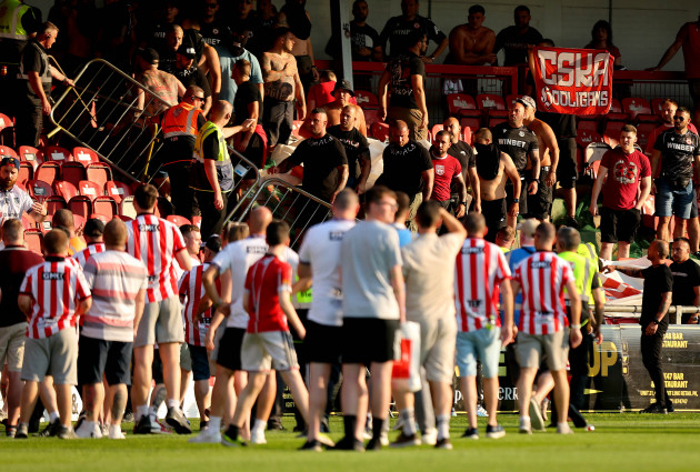 Crowd trouble causes 15-minute delay as CSKA Sofia eliminate Derry from Europa League