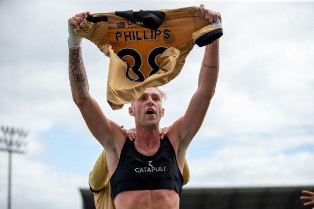 Ireland's Killian Phillips hits brace to give St Mirren winning start to season