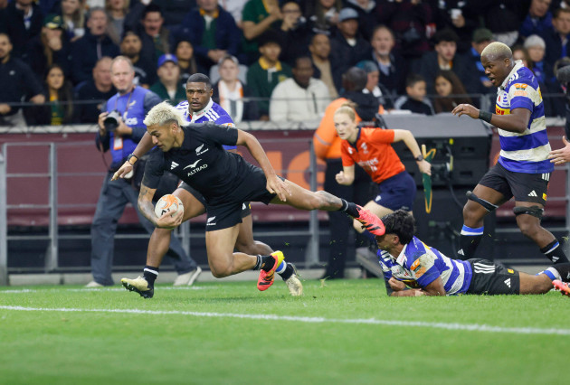 All Blacks strike late to secure opening win against Stormers