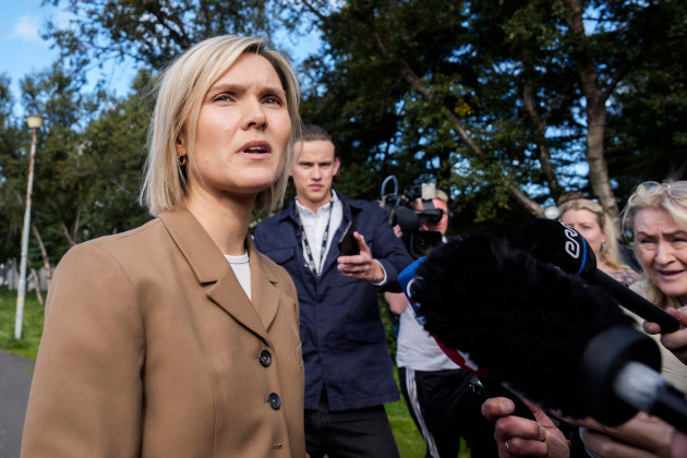 'No' vote moves ahead in Iceland's EU referendum as counting continues