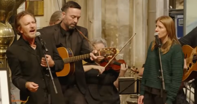 Markéta Irglová joins Eddie Vedder for cathartic rendition of Glen Hansard song at his funeral