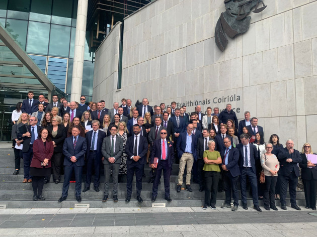 Chaotic court scenes as 100 solicitors stage walk out amid 'flat fee’ dispute